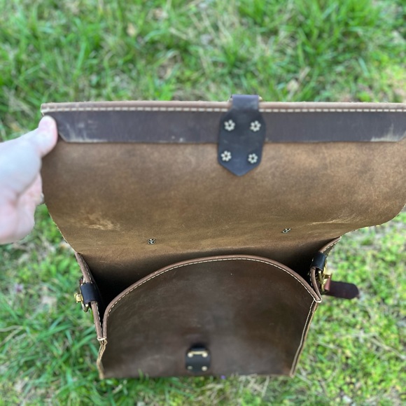 Leather bag. South Life Company. Handmade, Excellent condition and high quality - Picture 6 of 6